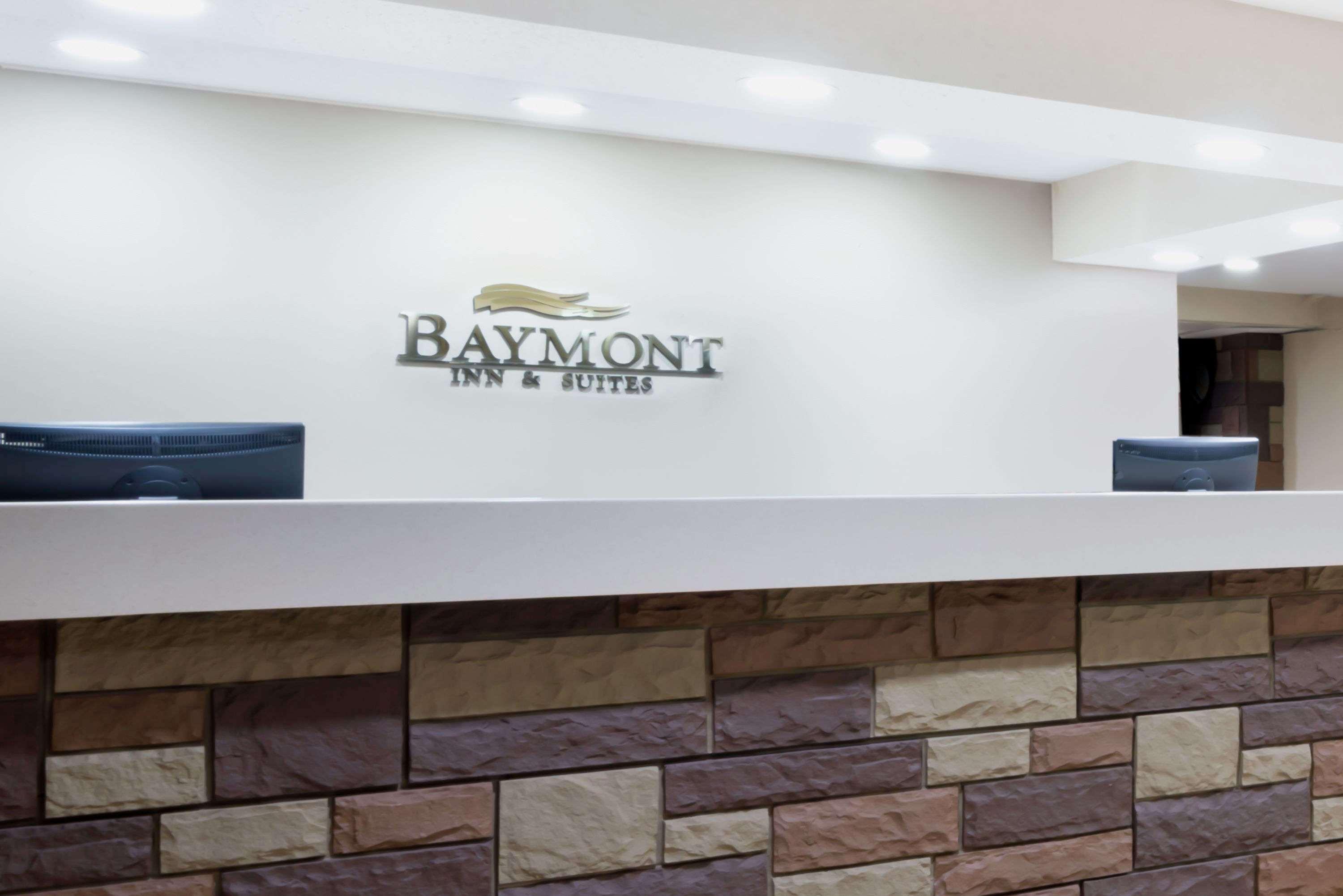 Hotel Baymont By Wyndham Columbus/Rickenbacker Esterno foto